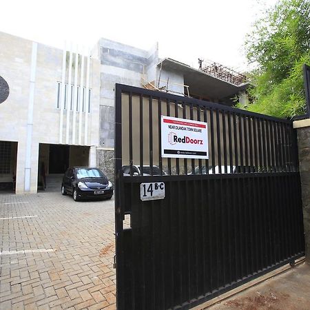 Reddoorz Near Cilandak Town Square Hotel Jakarta Exterior photo